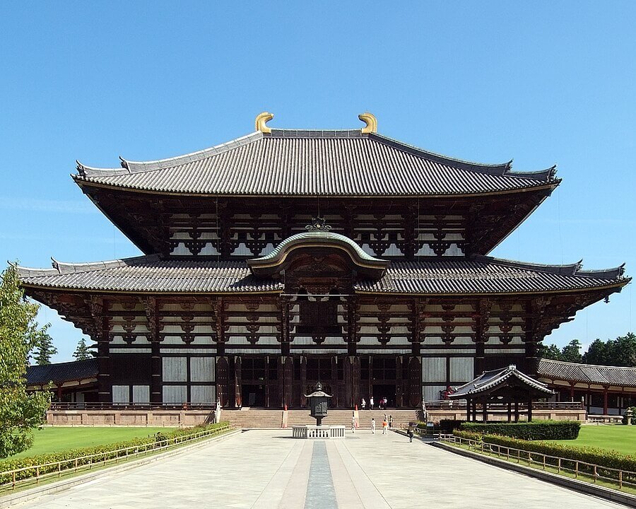 D12_Todaiji Temple_image credit Wiiii - Own work, CC BY-SA 3.0